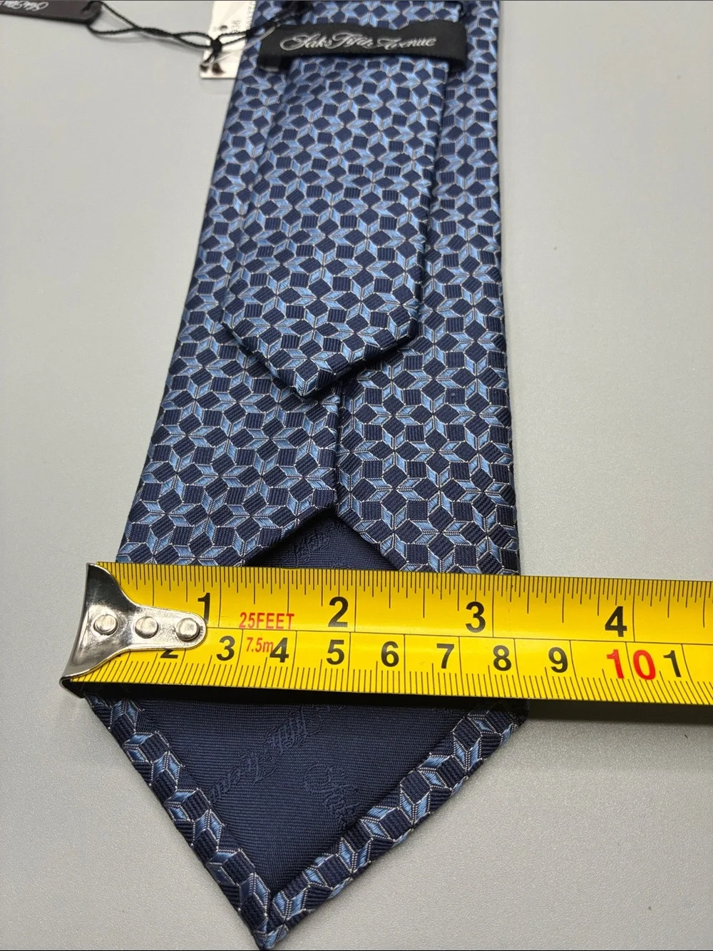 Saks Fifth Avenue Blue Geometric Silk Necktie NEW WITH TAGS